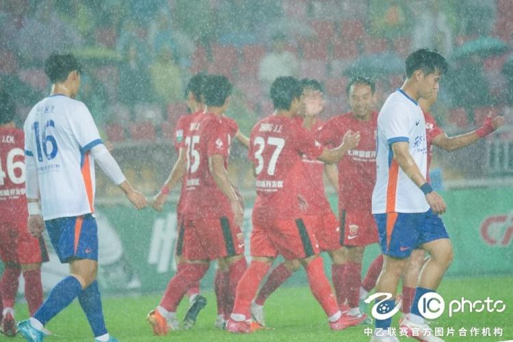 Sportitalia：曼联将为埃德森支付4800万欧+500万欧附加条款